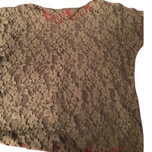 American Eagle Outfitters size XL -XXL green tee w/ lace back tag removed